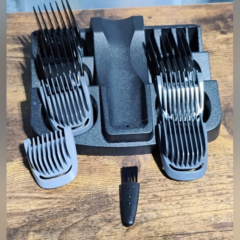 Black Grooming Trim Shaving Kit with Attachments